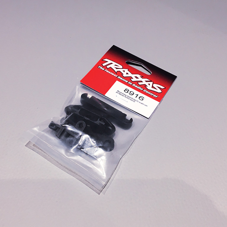 Supports de Tirants Av / Ar Maxx - TRAXXAS 8916
