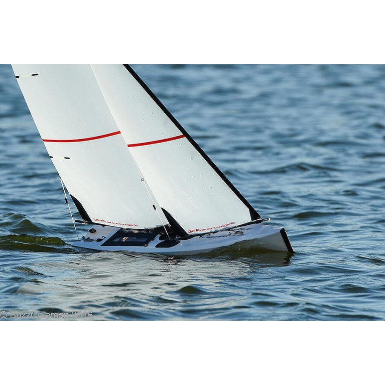 Voilier Dragon Force 65 V7 RTR - JOYSWAY 8815