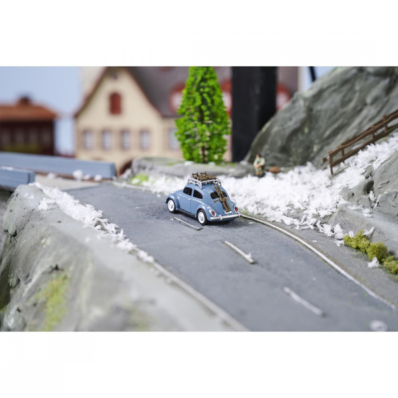 Volkswagen Coccinelle version Sport d'hiver - 1/87 - CARSON 500504149
