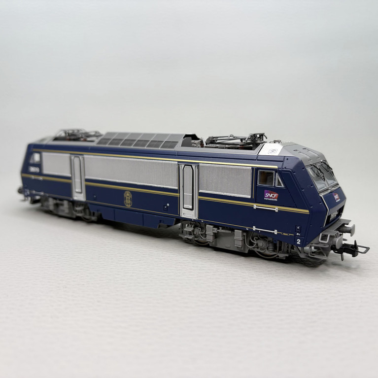 Locomotive électrique BB 26019, "Trains Spéciaux", logo Carmillon, SNCF - JOUEF HJ2468