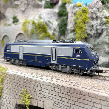 Locomotive électrique BB 26019, "Train Spéciaux", logo Carmillon, SNCF, Ep. VI - JOUEF HJ2468 - HO 1/87